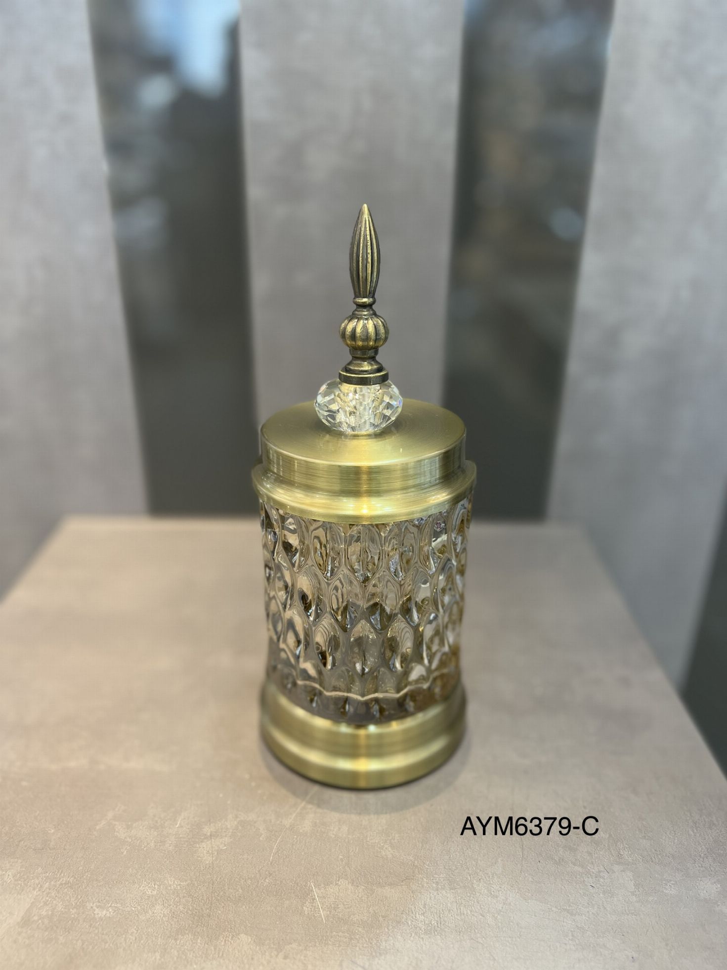 AYM6379C